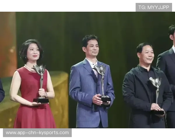 ColePalmer获赛季最佳新星奖，备受期待